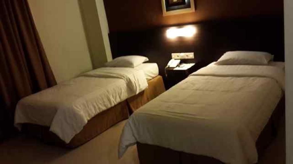 The Waigo Hotel Sorong Exterior photo