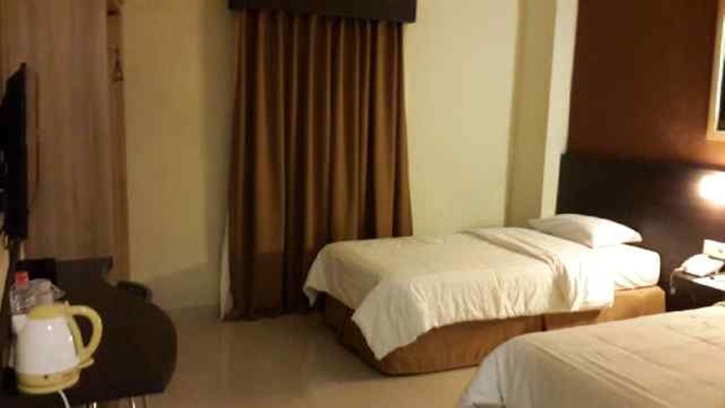 The Waigo Hotel Sorong Exterior photo