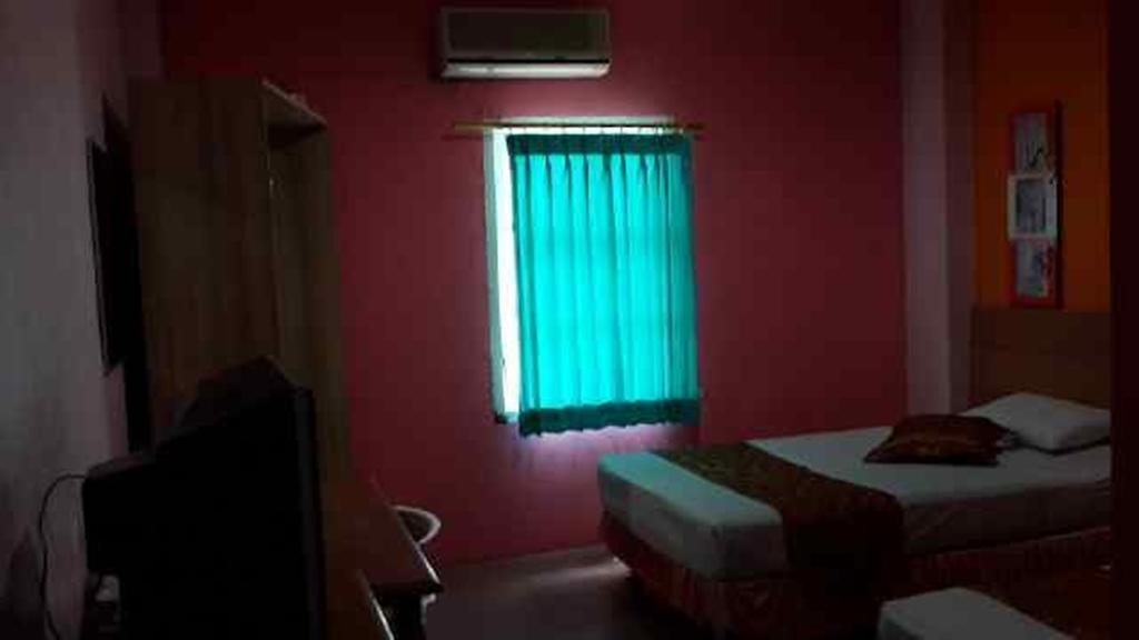 The Waigo Hotel Sorong Room photo