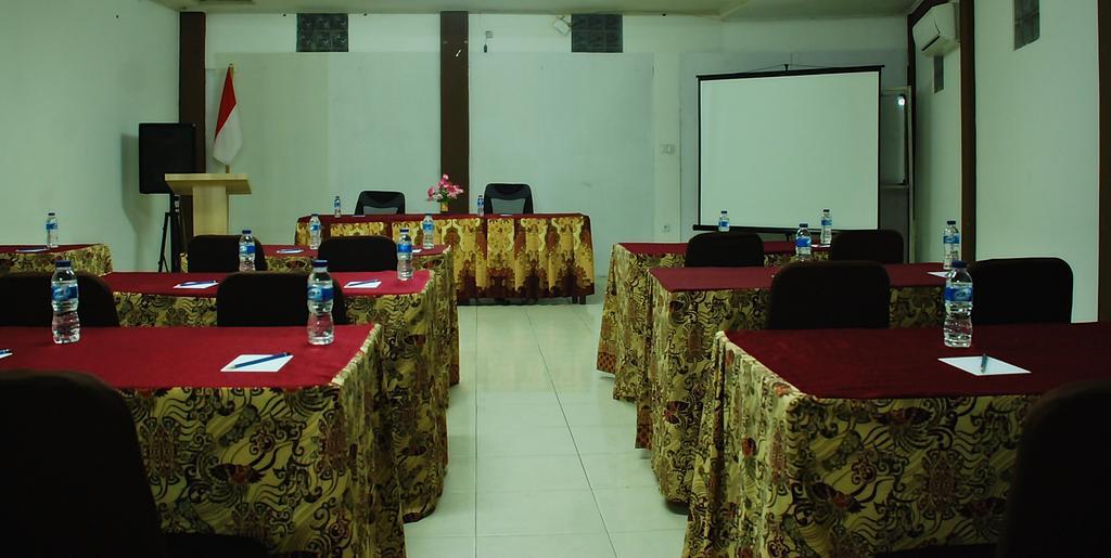 The Waigo Hotel Sorong Exterior photo
