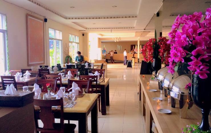 The Waigo Hotel Sorong Exterior photo