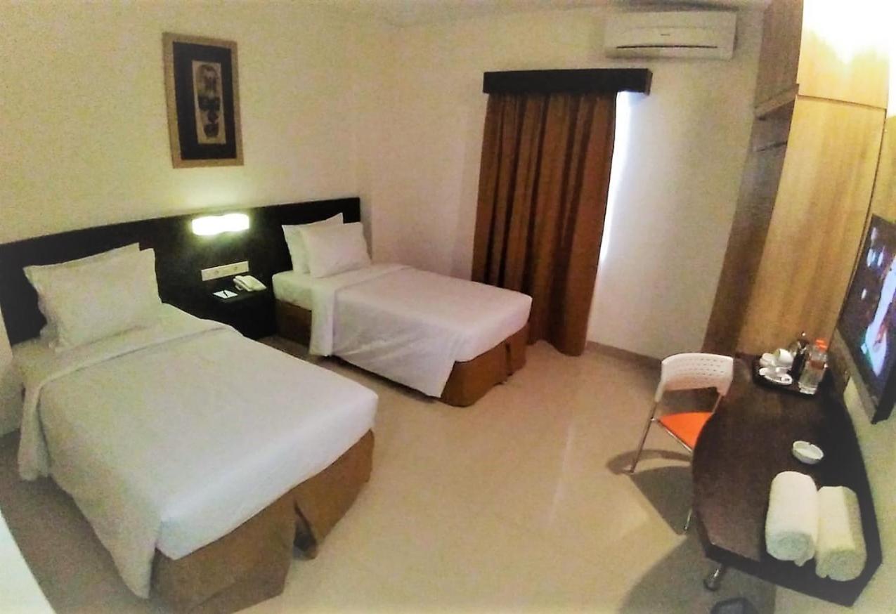 The Waigo Hotel Sorong Exterior photo