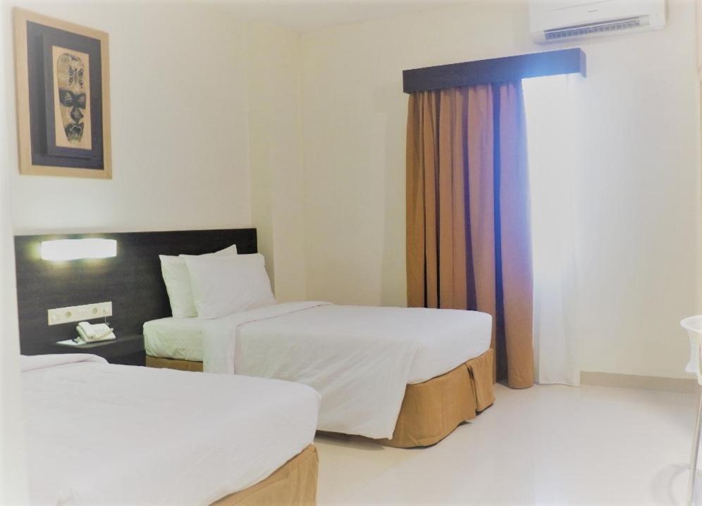 The Waigo Hotel Sorong Exterior photo